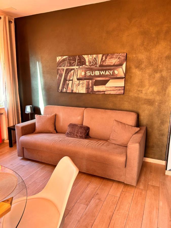Bon Bon Del Centro No Ztl A Due Passi Da Piazza Alfieri Asti Exterior foto