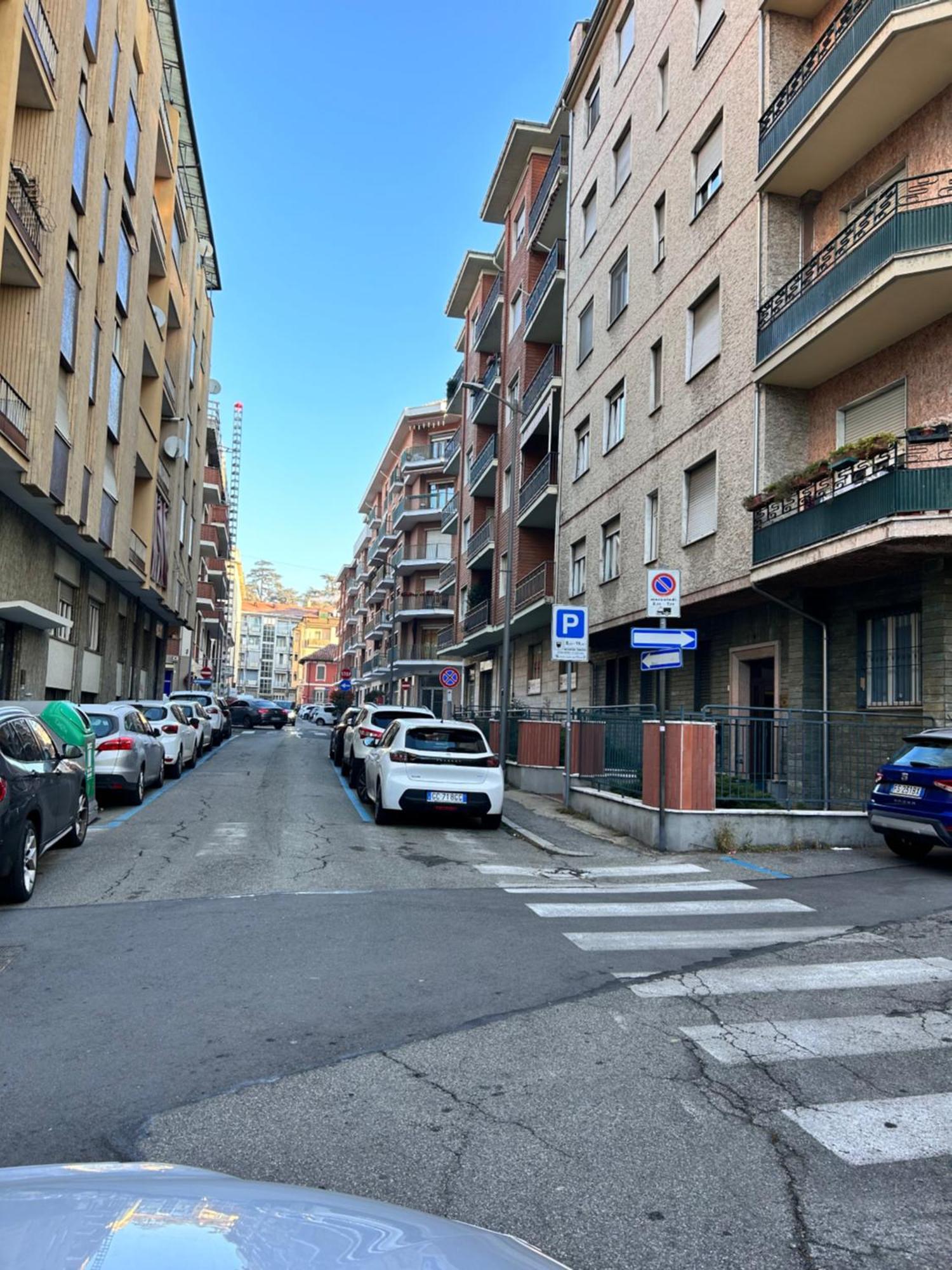 Bon Bon Del Centro No Ztl A Due Passi Da Piazza Alfieri Asti Exterior foto